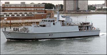 HMS Sandown image