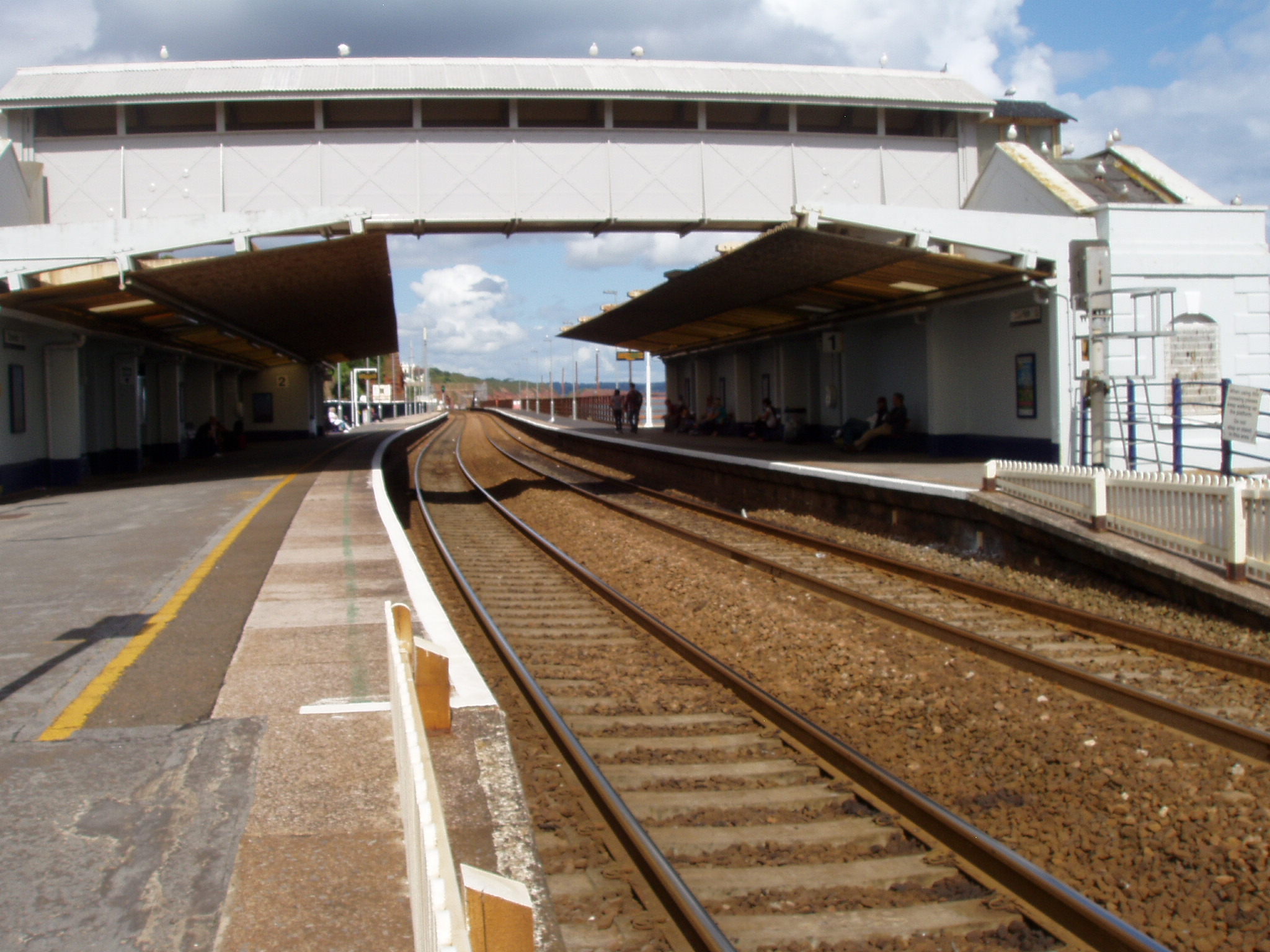 dawlish railway station footbridge